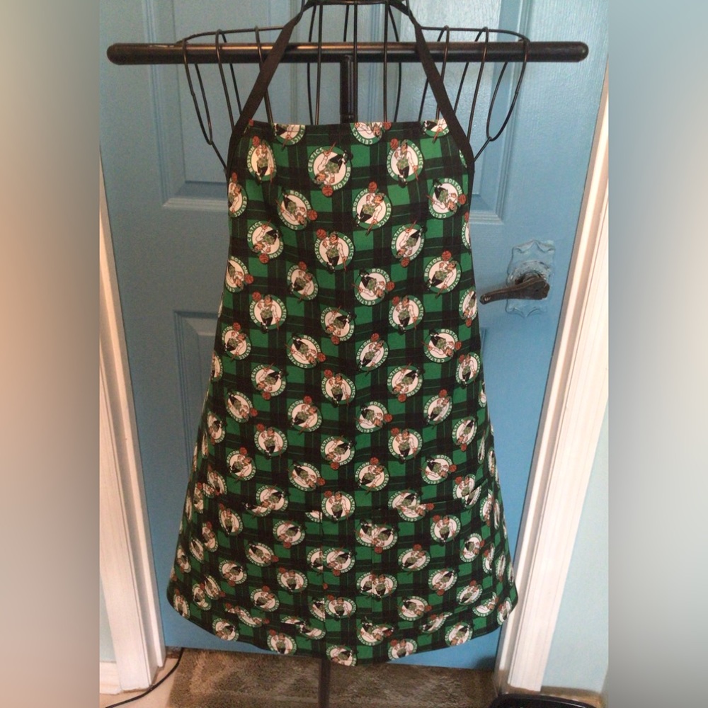 Boston Celtics all purpose apron